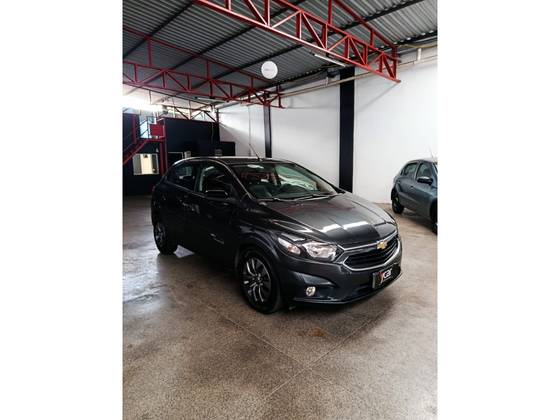 CHEVROLET ONIX 1.4 MPFI ACTIV 8V FLEX 4P AUTOMÁTICO